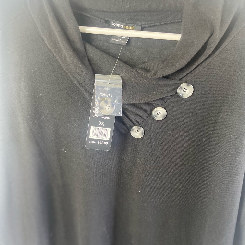Robert Louis Charcoal Button-Accent Top - Picture 2 of 5
